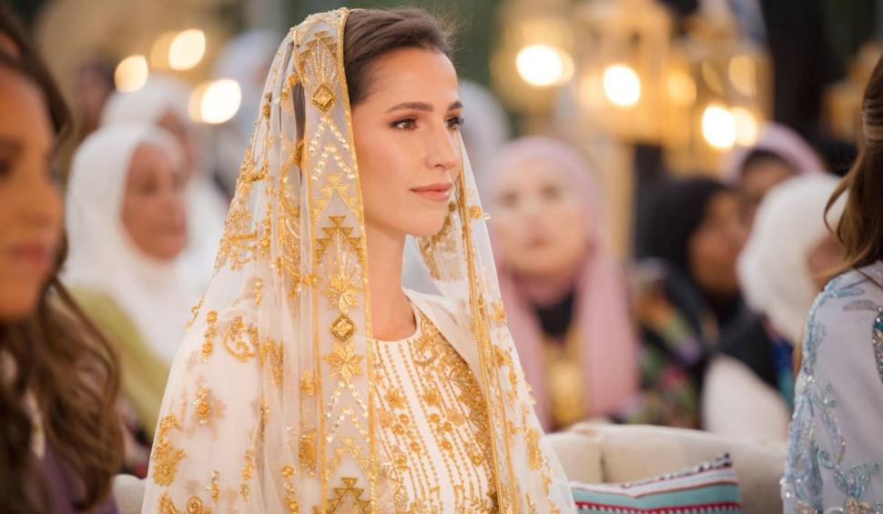 Cea mai mare nuntă regală din Orient, din ultimii ani. Cum s-a îmbrăcat mireasa 837677