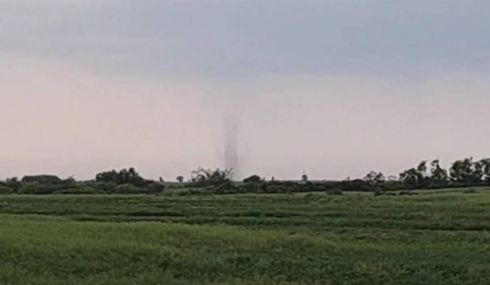 Fenomen uluitor pe cer, în Arad: "E tot mai groasă, tot mai groasă" 837896