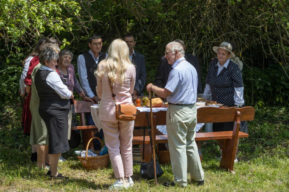 Primele imagini cu Regele Charles al III-lea la picnicul de la Valea Zălanului 838022
