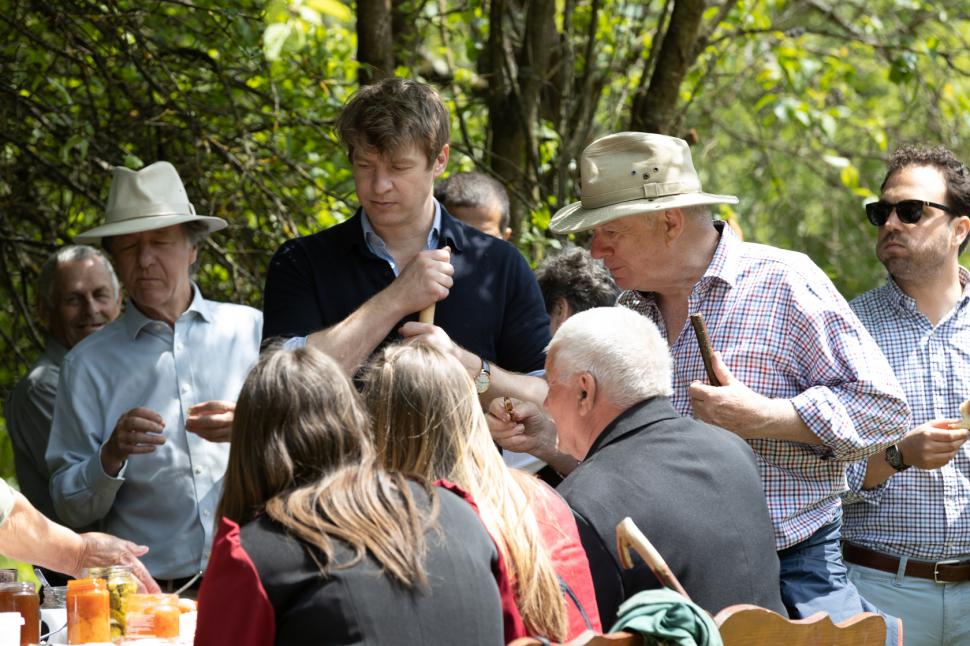 Primele imagini cu Regele Charles al III-lea la picnicul de la Valea Zălanului 838029