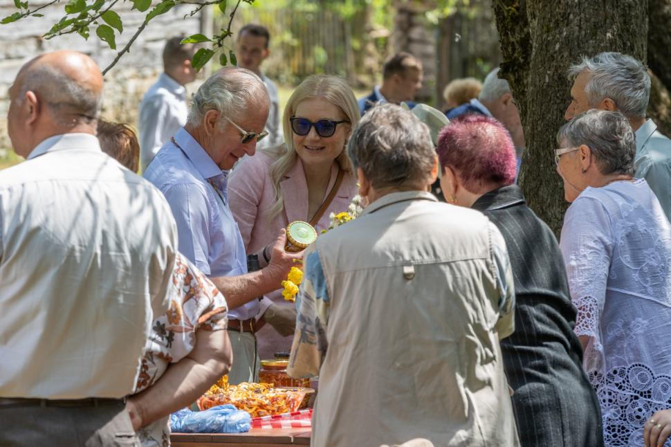 Primele imagini cu Regele Charles al III-lea la picnicul de la Valea Zălanului 838033