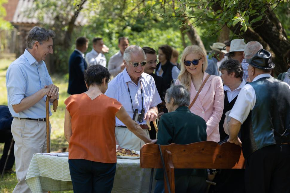 Primele imagini cu Regele Charles al III-lea la picnicul de la Valea Zălanului 838036