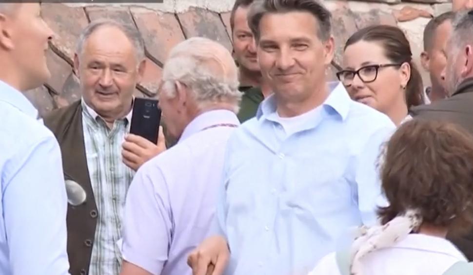 Noi imagini cu Regele Charles al III-lea la Valea Zălanului | Ce cadouri a primit de la localnici 838408