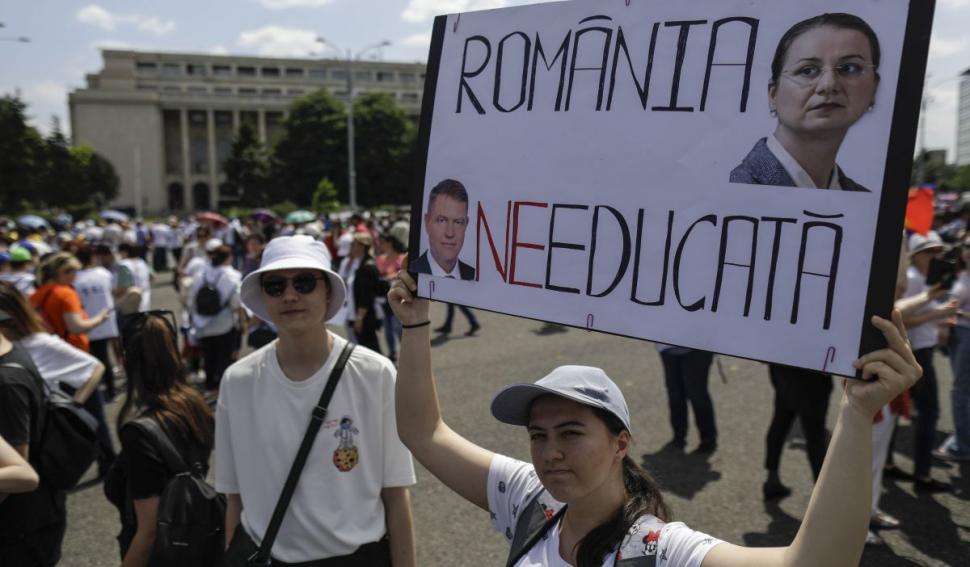 Premierul Nicolae Ciucă, mesaj de ultimă oră pentru profesorii grevişti 838365