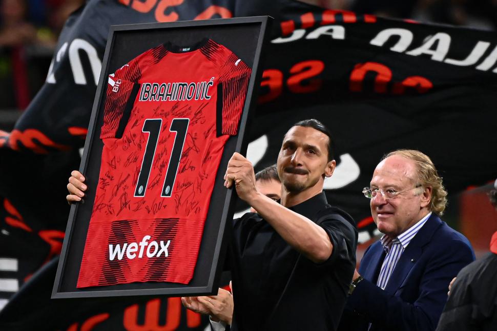 Zlatan Ibrahimovic a spus adio fotbalului, cu ochii în lacrimi: "Spun la revedere fotbalului, nu vouă" 838441