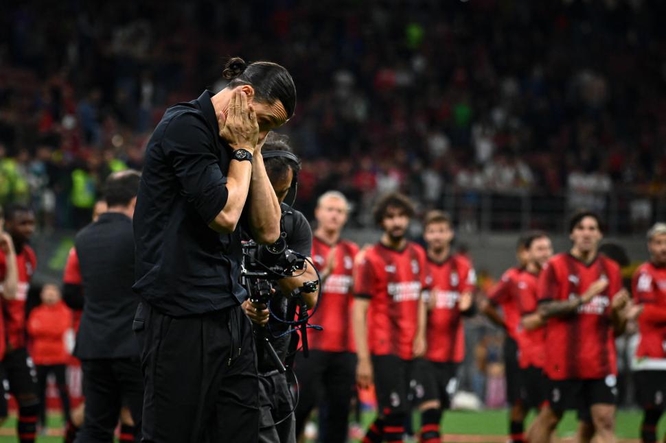 Zlatan Ibrahimovic a spus adio fotbalului, cu ochii în lacrimi: "Spun la revedere fotbalului, nu vouă" 838442