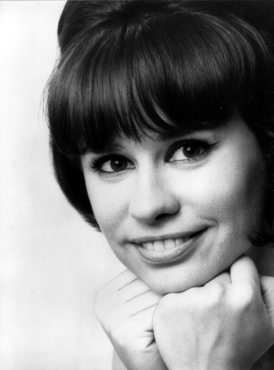 A murit Astrud Gilberto, cântăreața braziliană devenită celebră pentru piesa "The Girl from Ipanema"  838696