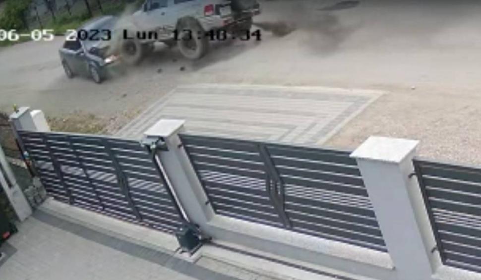 El este bărbatul din Vișeu de Jos care și-a bătut soția, după ce a intrat cu mașina în autoturismul în care se aflau femeia și fetița ei 838943