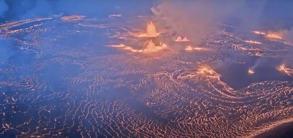 Imagini spectaculoase cu erupția vulcanului Kilauea, din Hawaii 838985