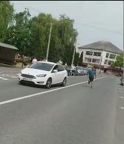 "Mamă! Dumnezeule!". Microbuz plin cu călători atacat cu bâtele în Şomcuta Mare 838801