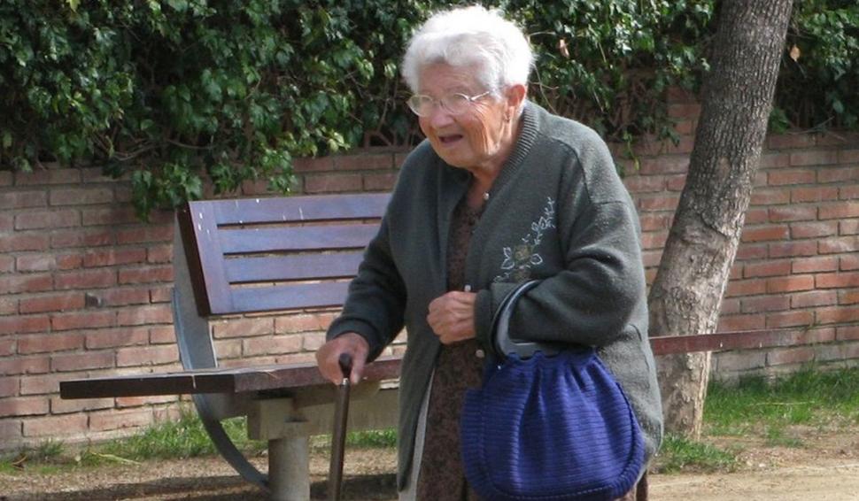 Voucherele de alimente se taie pentru câteva categorii de români. Persoanele care nu vor mai primi 250 de lei pe tichetele sociale | E oficial! 838807