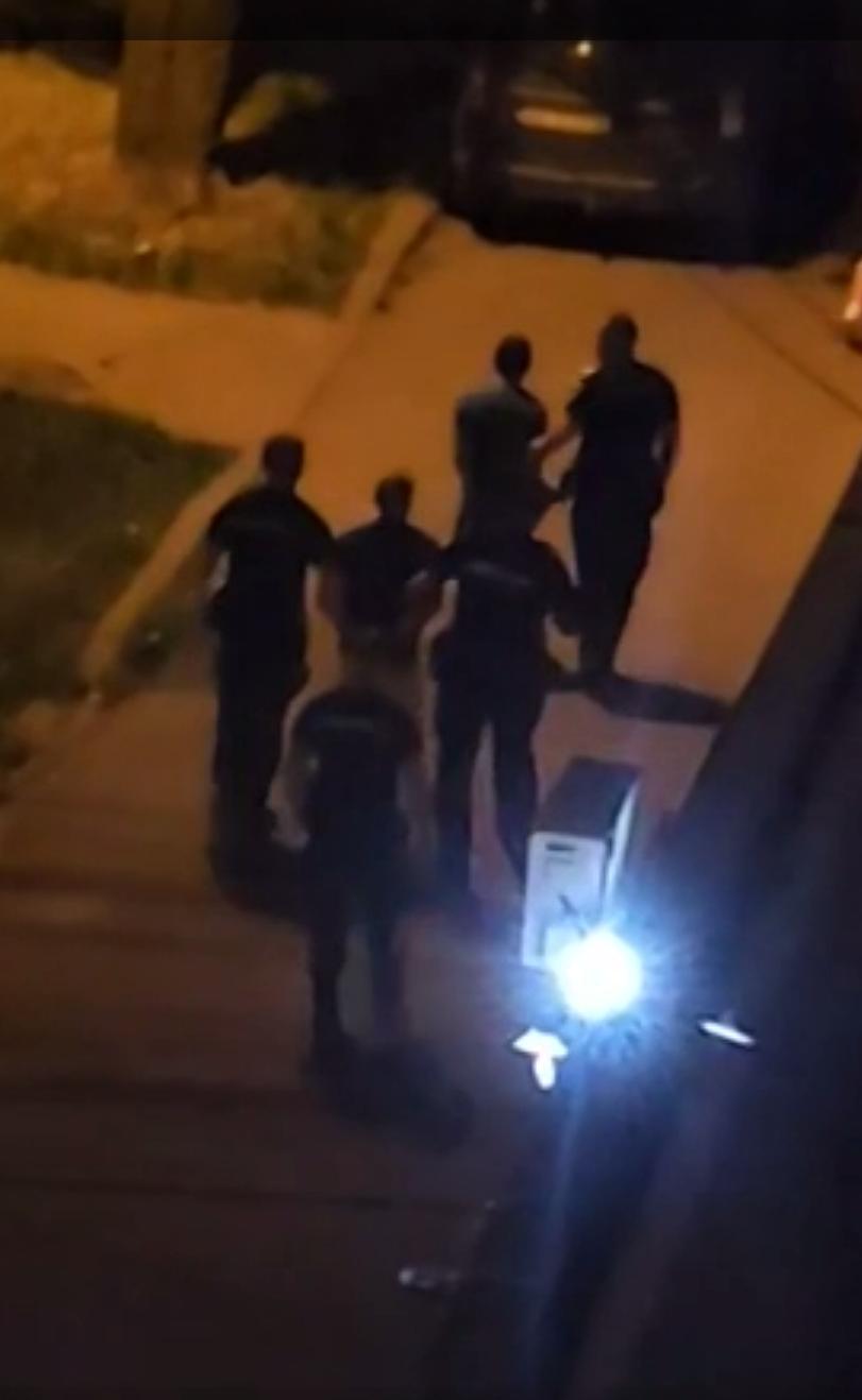 Doi hoţi din Alba au comandat mâncare cu un card furat şi în loc de curier au venit jandarmii 839034