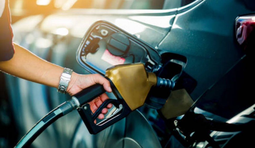 Benzina şi motorina se scumpesc înainte de weekend. Prețul carburanților în România, astăzi, 9 iunie 2023