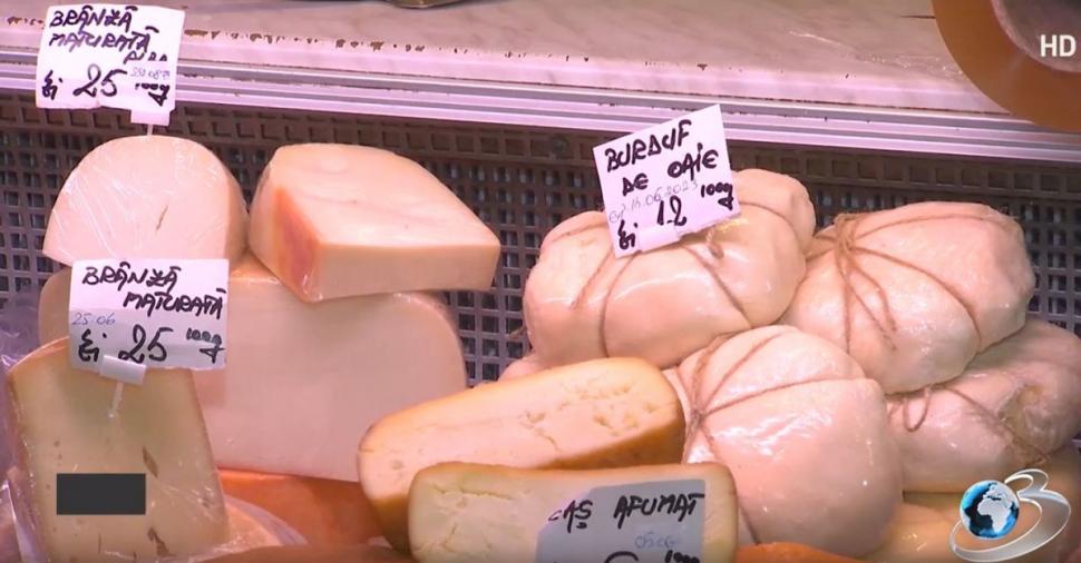 Cât a ajuns să coste un kilogram de brânză de burduf de oaie. Gustarea de brânză cu roşii devine un moft 839583