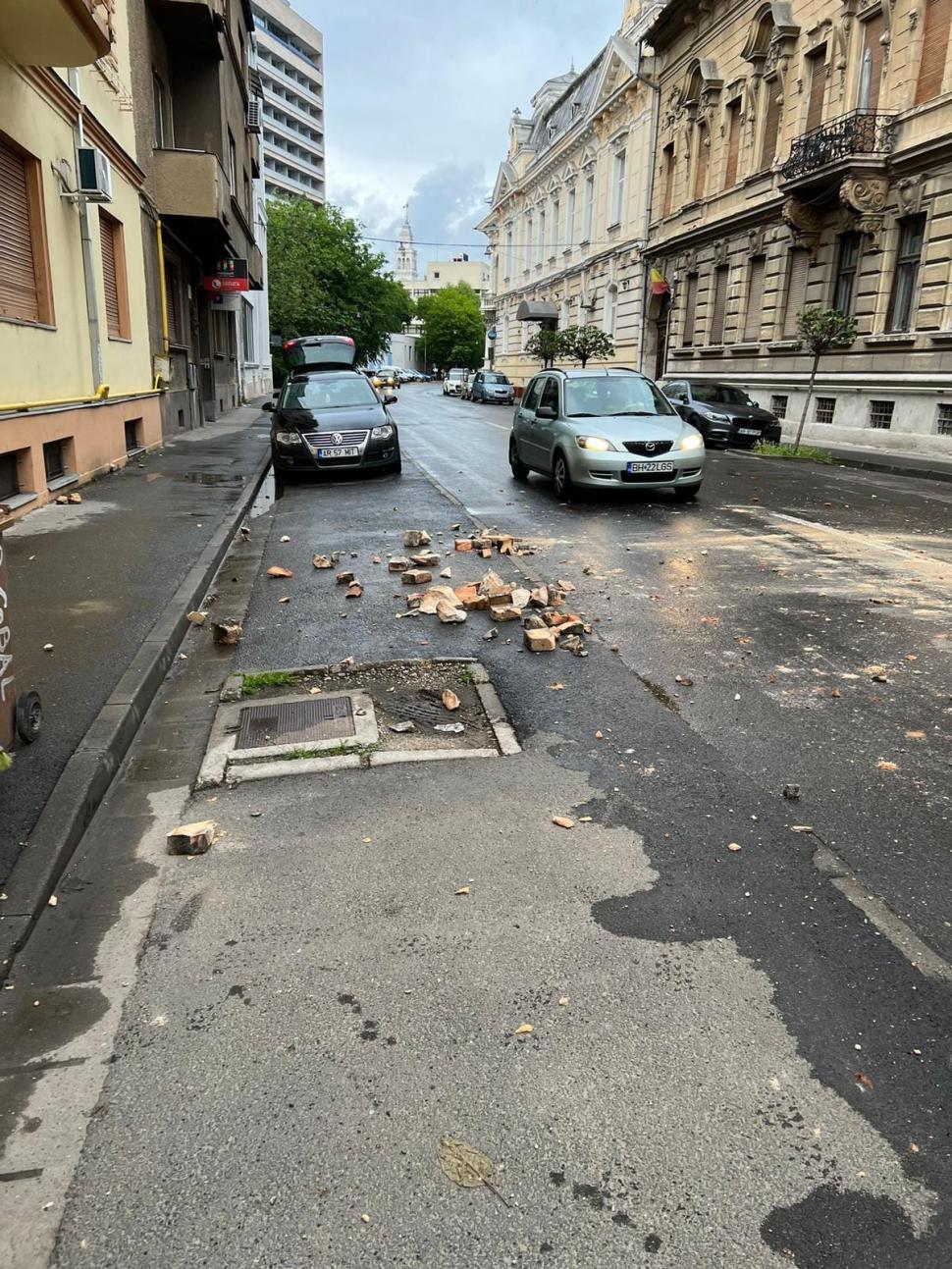 Cutremurul din Arad, noi detalii. Anunţul făcut de şeful INFP, Constantin Ionescu: "Activitatea poate să continue" 839556