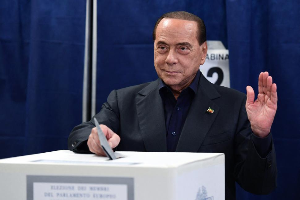 A murit Silvio Berlusconi la vârsta de 86 de ani 839840
