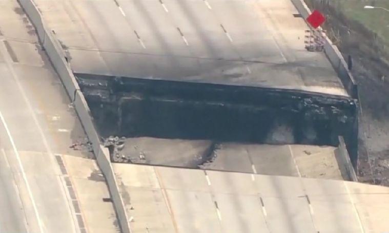 O porțiune de autostradă suspendată s-a prăbușit după ce un vehicul a luat foc sub ea, în SUA 839806