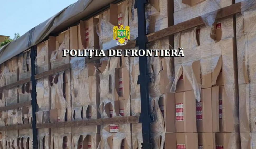 Țigări în valoare de 2,3 milioane de euro, transportate ilegal într-un TIR, prin Vama Giurgiu. Ce ar fi trebuit să ducă, de fapt, șoferul bulgar 839817