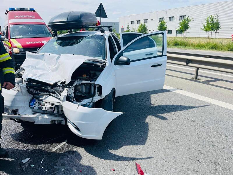 Accident cu cinci mașini pe A1, la intrarea în Bucureşti | Un copil a fost rănit | Traficul este restricționat 840085