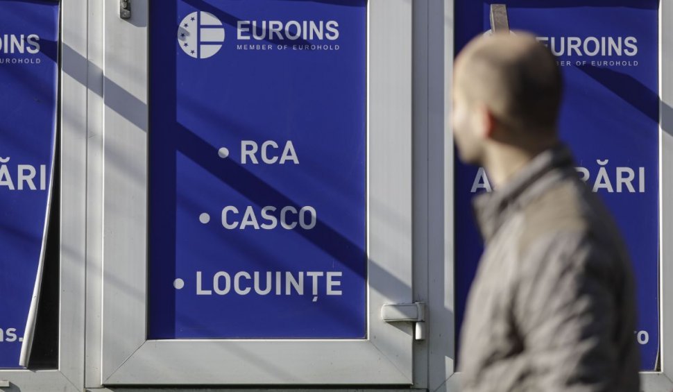 Românii care au RCA la Euroins pot pierde sute de lei dacă nu denunţă poliţa
