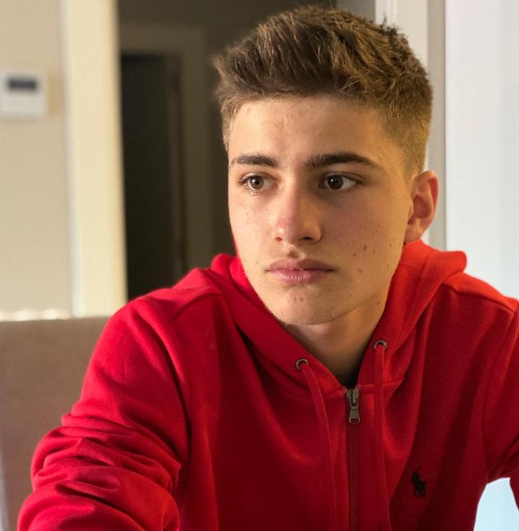 Cum arată fiica de 17 ani a lui Adrian Mutu. Tânăra este de o frumusețe răpitoare 840297