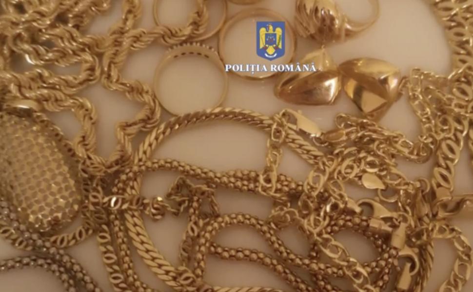 Percheziții la vrăjitoare, în București. Prejudiciu de 20.000 de euro pentru incantații 840208