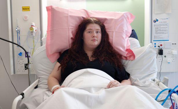 "A fost înfricoşător!" O tânără de 22 de ani a rămas paralizată, după ce a crezut că a făcut o simplă întindere musculară 840174