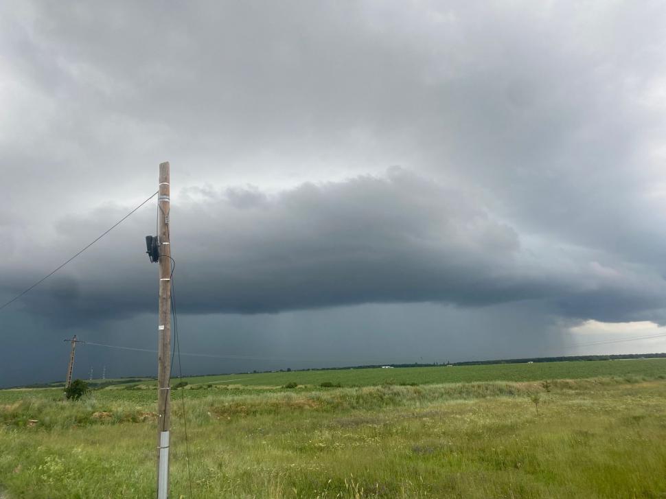 Alertă meteo nowcasting | Cod Roşu de ploi, grindină şi vijelii! Lista localităţilor afectate 840740