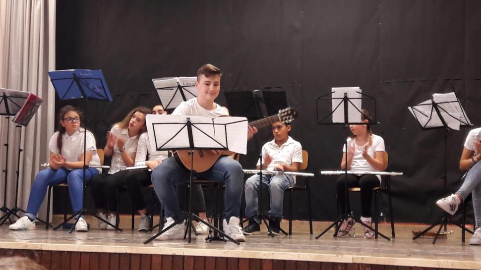 "Prefer România, casa mea". El este Antonio, un elev român care s-a întors în țară după 12 ani petrecuți în Italia 840773