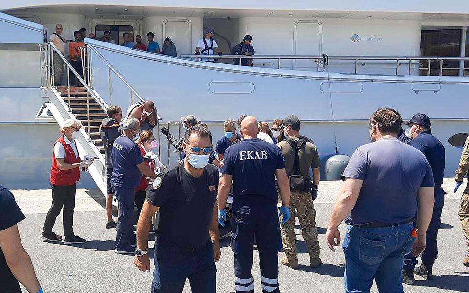 Naufragiul din Grecia se transformă în cea mai mare tragedie din istorie: cel puţin 79 de morţi şi sute de oameni dispăruţi | A fost decretat doliu naţional  840578