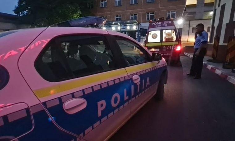 Paramedic de la SMURD Botoșani, lovit în cap de un pacient chiar în curtea spitalului 840648