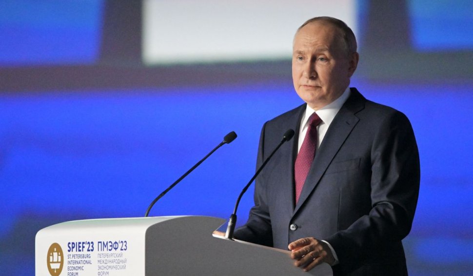 Război în Ucraina, ziua 479 | Putin, aplaudat la Sankt Petersburg după ce a înjurat țările NATO