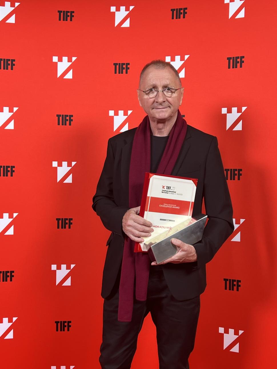 Geoffrey Rush a făcut senzație la Gala Premiilor TIFF, în Cluj-Napoca, cu discursul său în limba română: ”Salut, Caracal” 840986