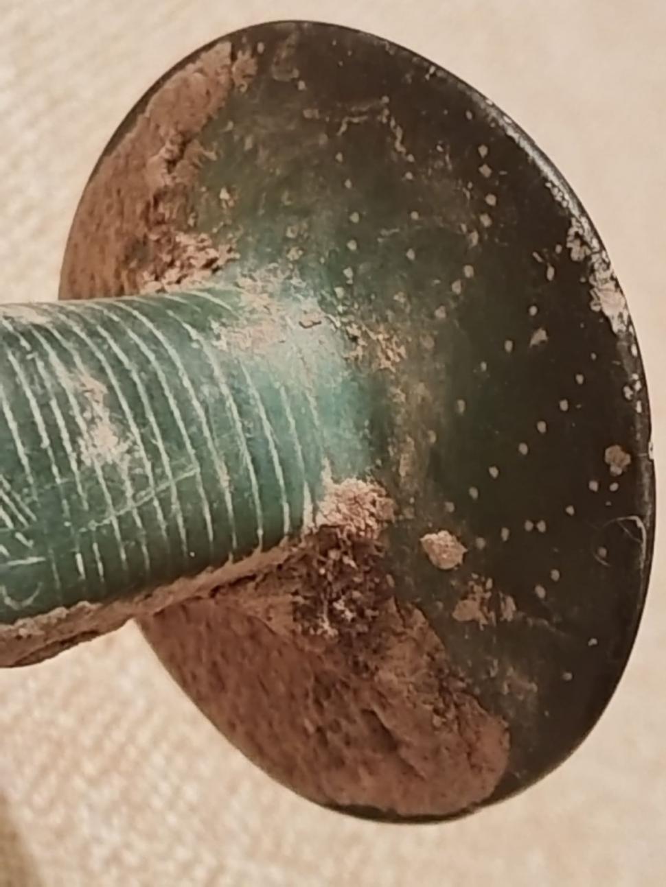 Sabie antică, găsită de un bărbat într-o pădure din Zalău | Este asemănătoare cu cea găsită în Germania 841302