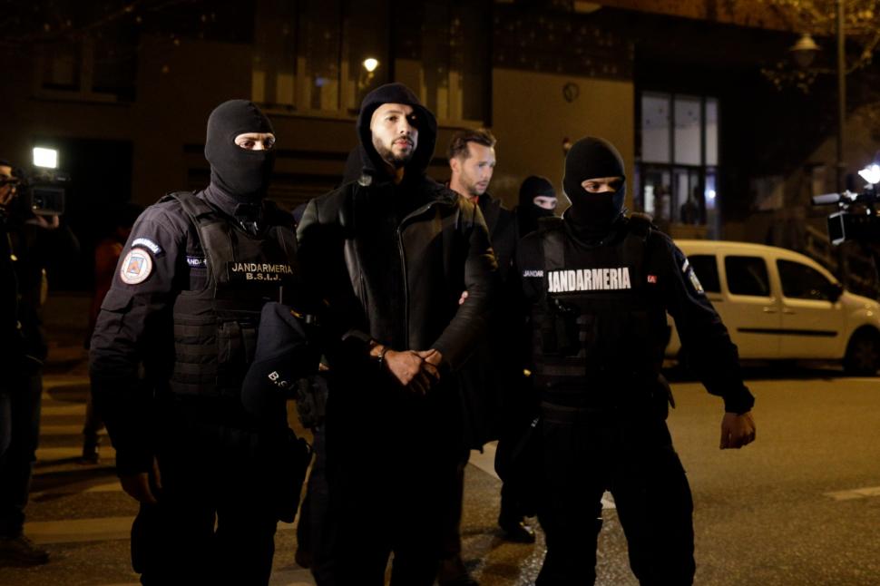 Frații Tate au fost trimiși în judecată! Ce acuzații li se aduc 841423