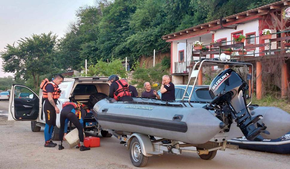 Dezastru ecologic pe Dunăre: 35 de tone de petrol se îndreaptă spre România! 841631