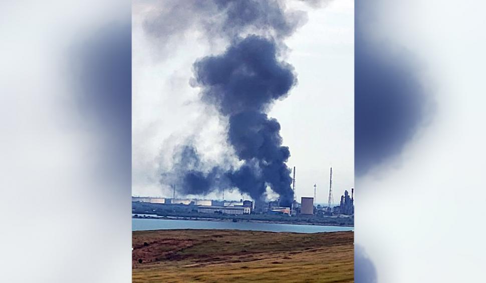 Explozie, urmată de incendiu puternic la rafinăria Petromidia. A fost activat Planul roşu de intervenţie 841749