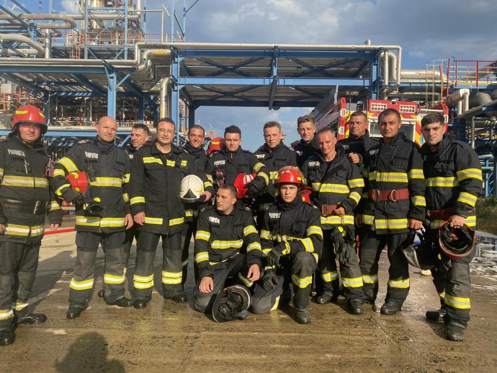 ISU Constanţa: "Ei sunt câțiva dintre cei 100 colegi care, astăzi, au fost la datorie pentru ca noi toți să fim în siguranță" 841838