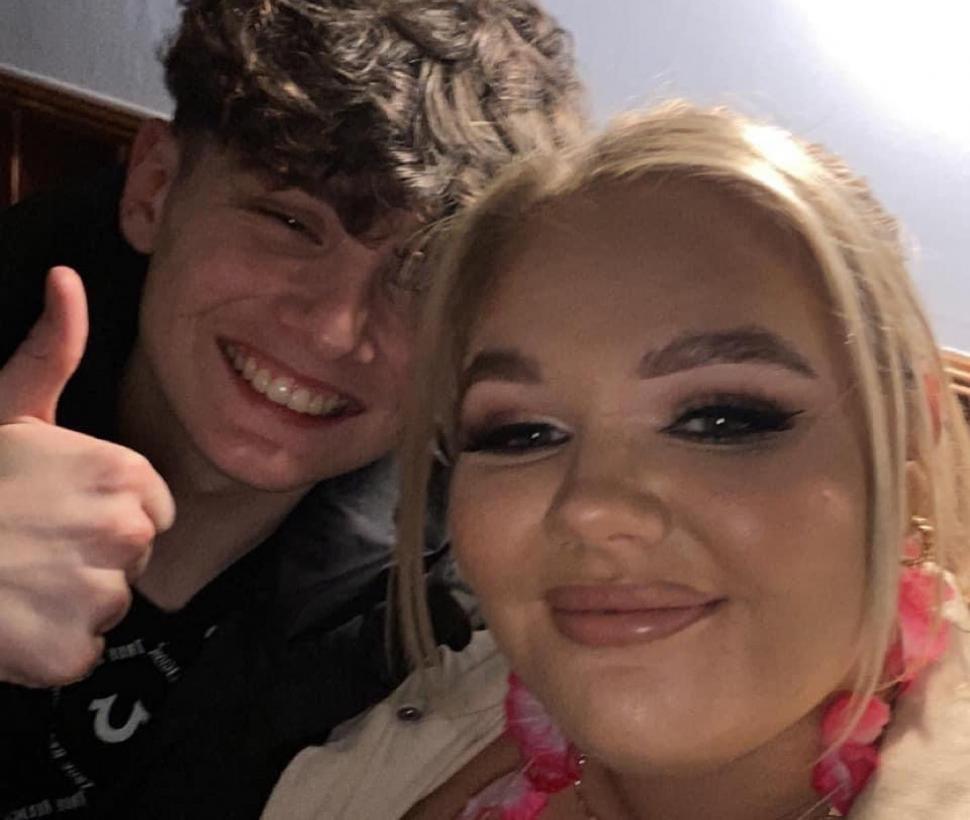 "Ai luat o bucată din inima mea cu tine". Daniel, un tânăr de 19 ani, a fost găsit mort în baia unui hotel, în timp ce se afla în vacanță cu familia, în Bulgaria 841585