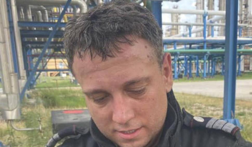 "Priviți-le chipurile. Merită tot respectul!": Ei sunt pompierii care au intervenit la incendiul de la rafinăria Petromidia 842060