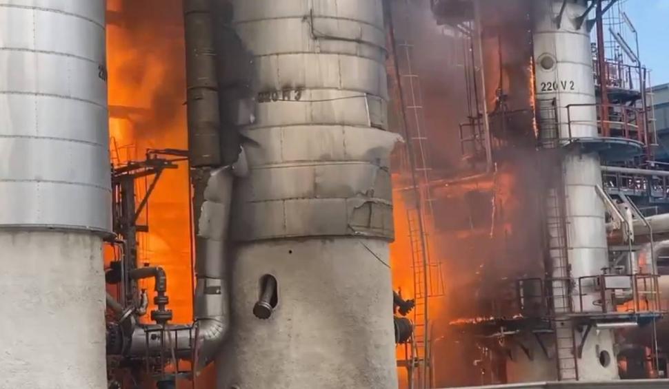 Primele concluzii din ancheta de la Rafinăria Petromidia Năvodari | Cauza exploziei 842048