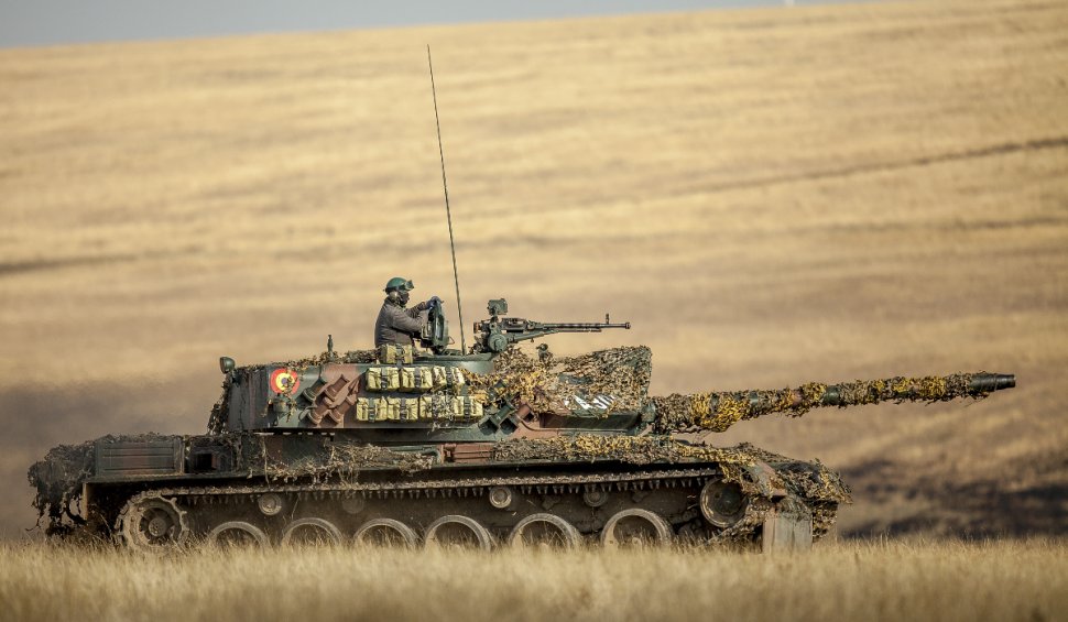 România vrea să vândă tancuri sovietice cu 9.000 de euro bucata