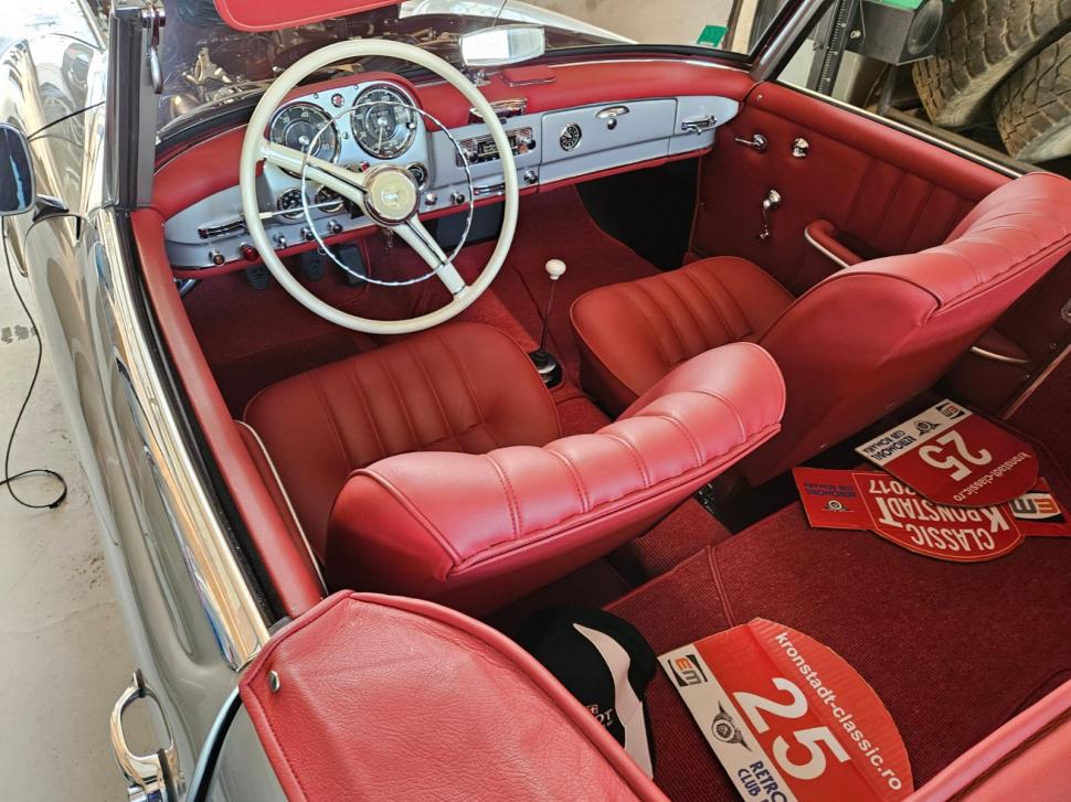 Colecție impresionantă de mașini retro, aduse la RAR Bacău: "Nu am știut la ce să ne așteptăm"  842396