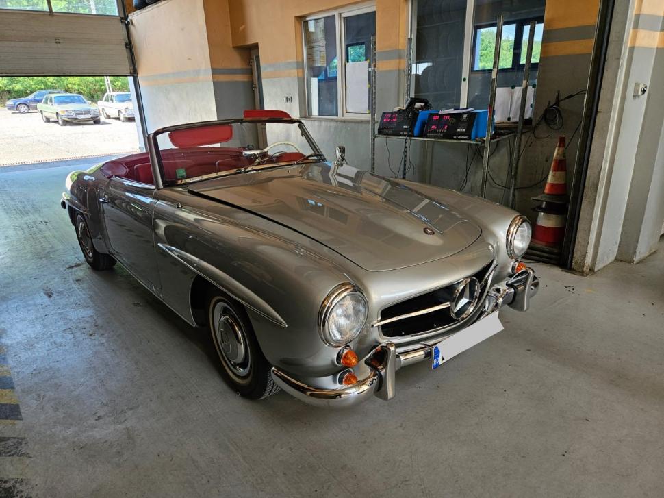 Colecție impresionantă de mașini retro, aduse la RAR Bacău: "Nu am știut la ce să ne așteptăm"  842406