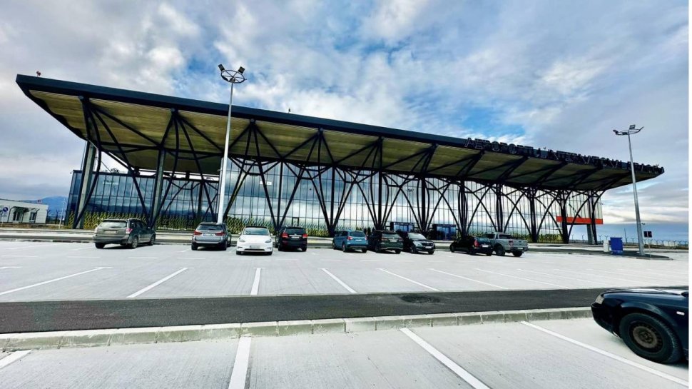 Aeroportul Brașov rămâne fără zboruri! Decizia a fost luată în mai puțin de o lună de la inaugurare