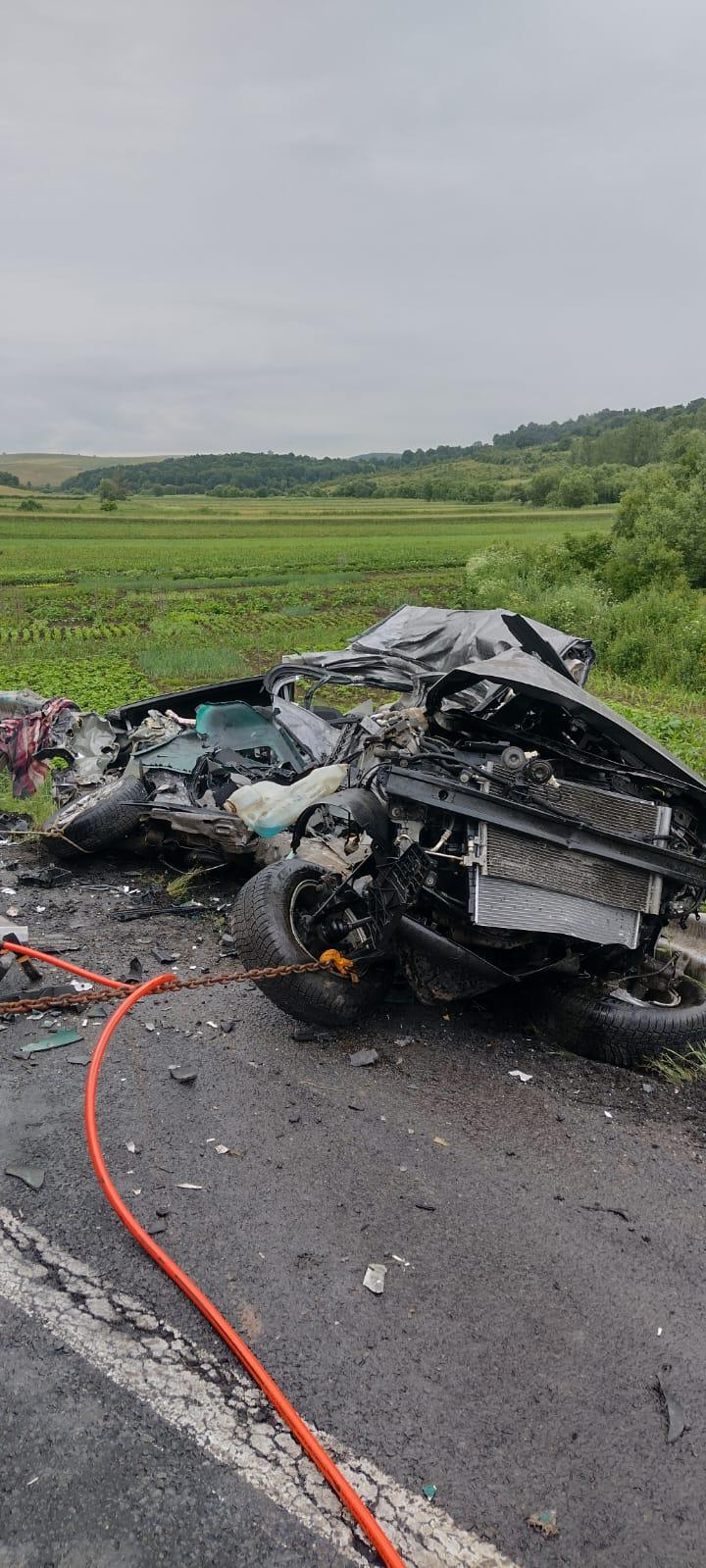 Ei sunt Ana şi Lucas, cei doi poliţişti care au murit în accidentul din Cluj. Tânăra de 23 de ani era însărcinată şi fusese ofiţer la Rutieră chiar în zona unde a avut loc tragedia 842602