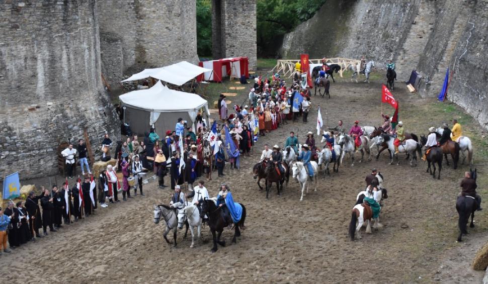 Cetatea de Scaun a Sucevei, locul în care civilizația medievală își spune povestea 842675