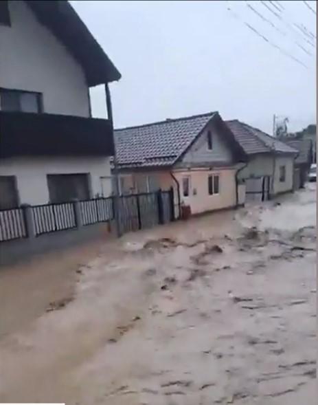 "Mi-a luat tot în cinci minute" | Imagini apocaliptice cu prăpădul lăsat în urma inundaţiilor | Bilanţul pagubelor 842764