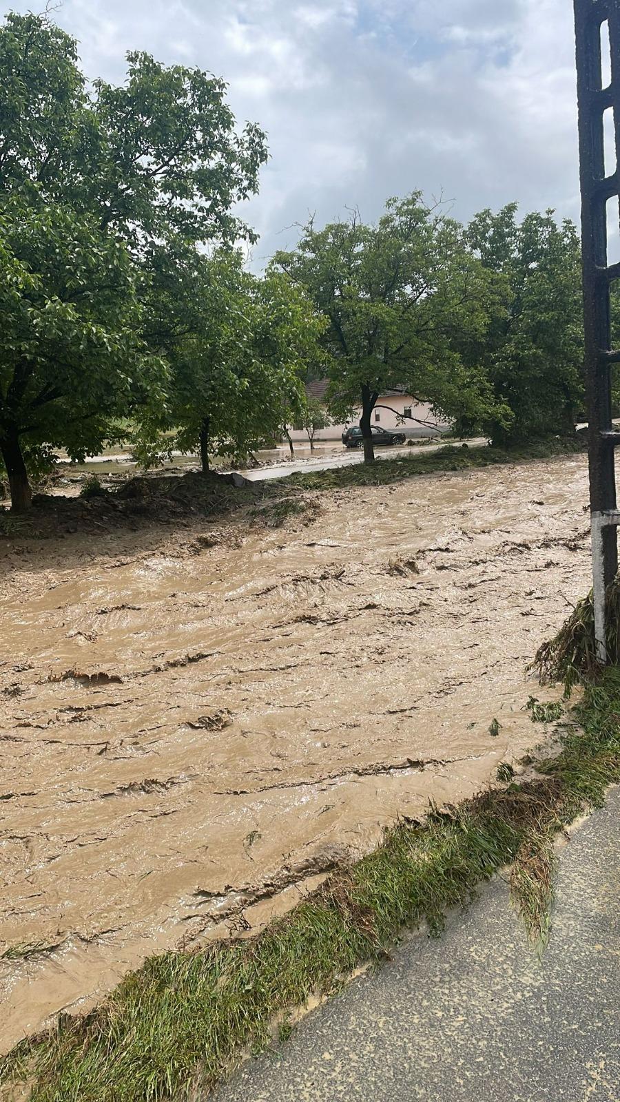 Ministrul Mediului, anunţ de ultimă oră din zonele afectate de inundaţiile devastatoare din ultimele zile: "Lucrurile sunt mult mai grave" 842740