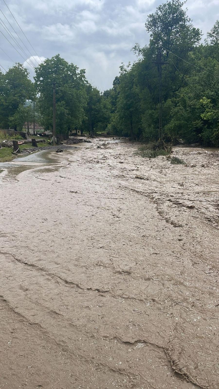 Ministrul Mediului, anunţ de ultimă oră din zonele afectate de inundaţiile devastatoare din ultimele zile: "Lucrurile sunt mult mai grave" 842741